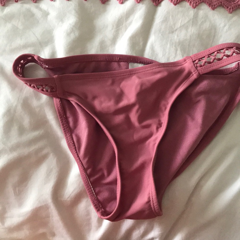 Bikini set - Picture 2 of 5